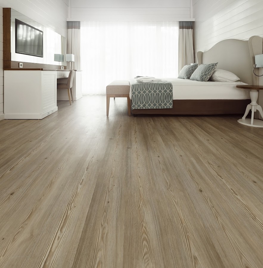 In and Out Floors Warren