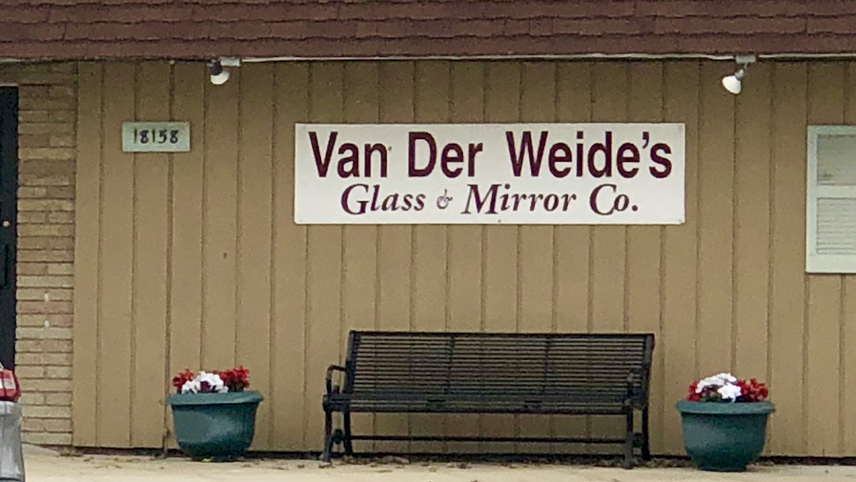 Van Der Weide's Glass & Mirror