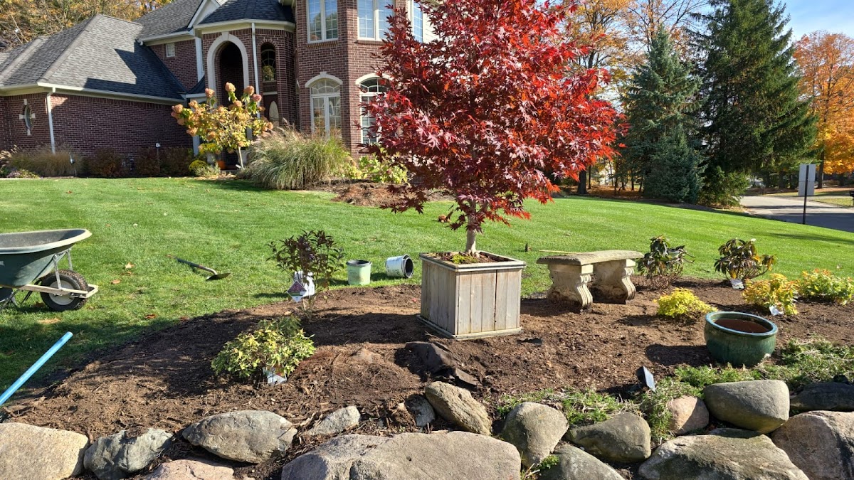 White Maple Landscaping - Farmington Hills