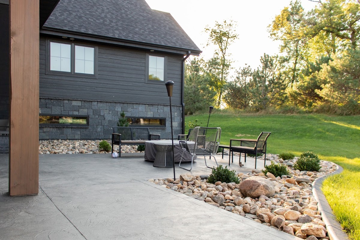 Clean Cut Lawn and Landscape