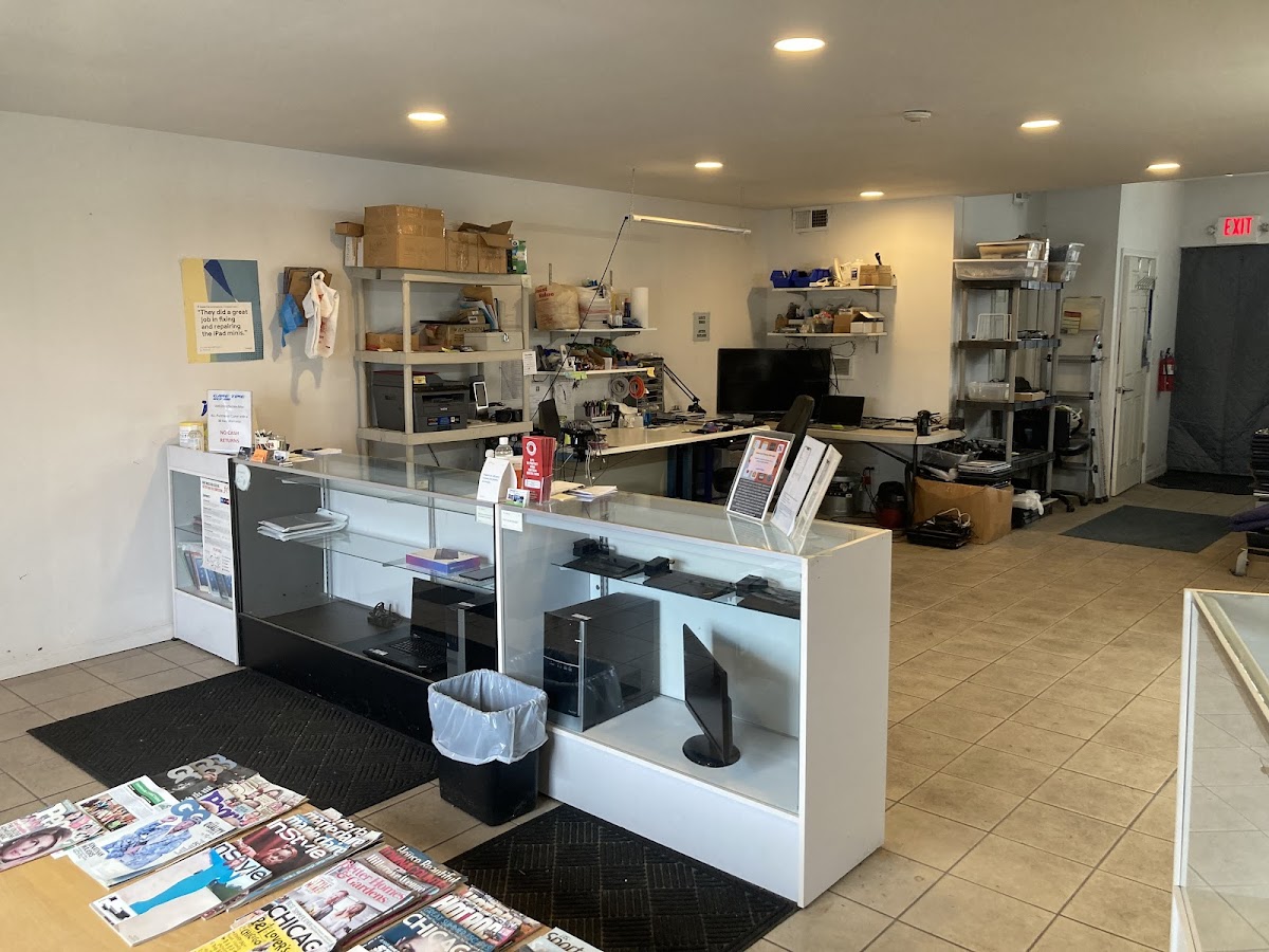 iRepairTek (IT Services, Smartphone, Computer, Consoles and Tablet Repair)