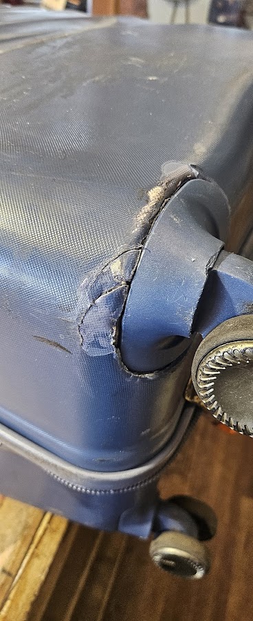 B & L Shoe & Luggage Repair