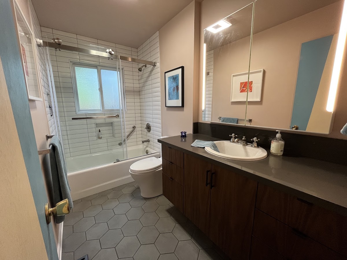 Superior Tile & Marble LLC