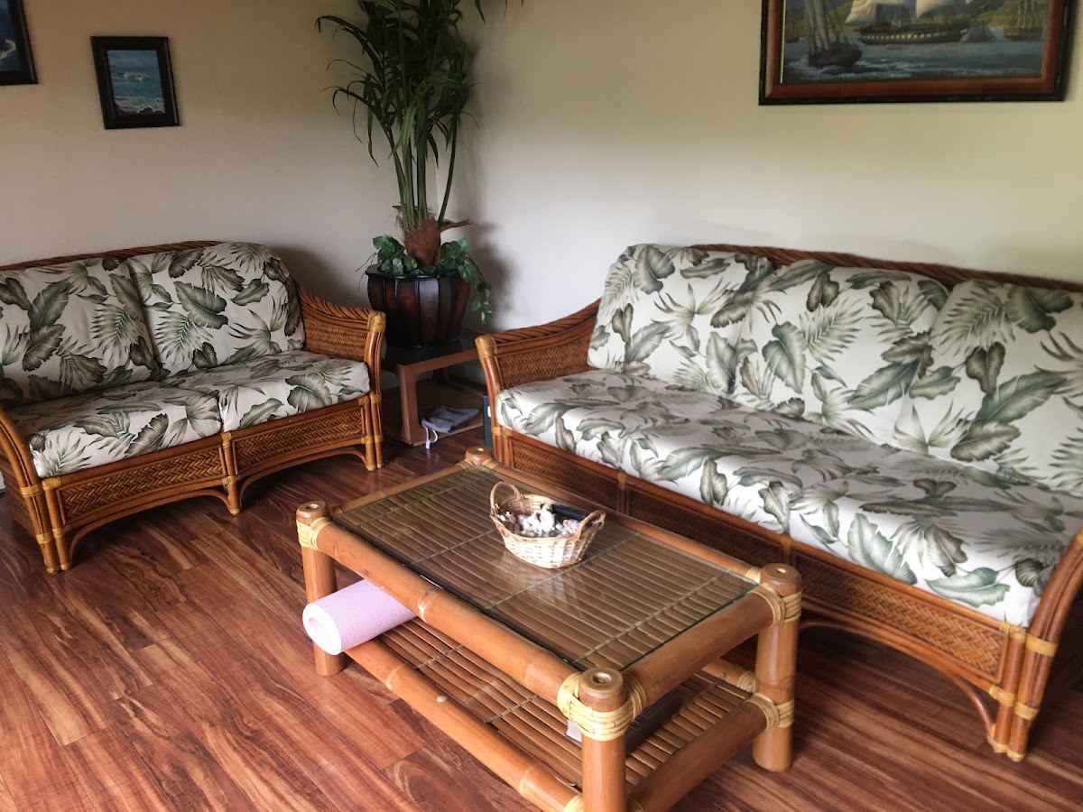 Charlie's Custom Upholstery - Charlie's Custom Upholstery Furniture Repair in Lihue, HI photo