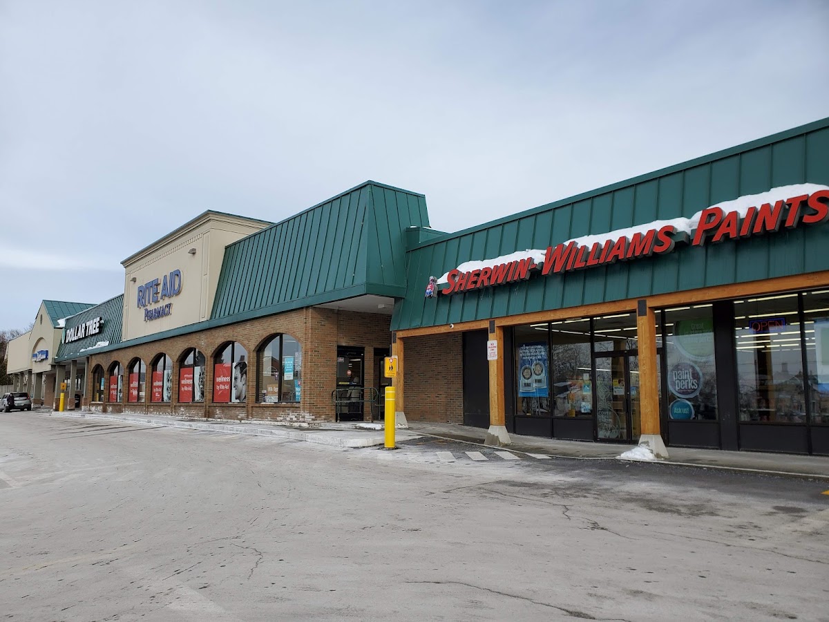 Saint Albans Shopping Center