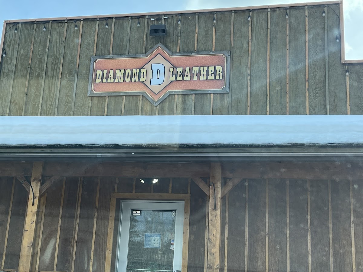 Diamond D Custom Leather