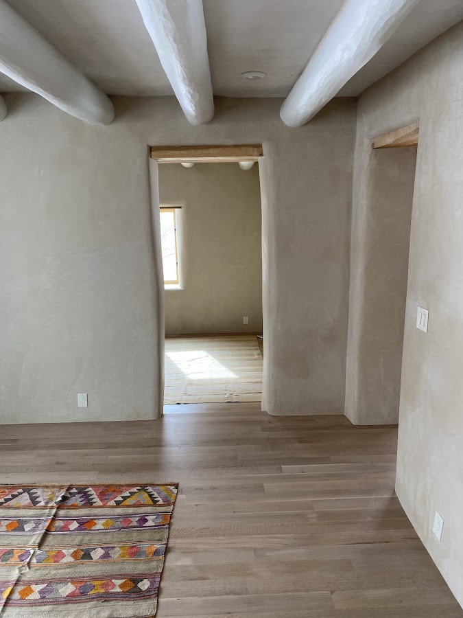 Casa Hardwood Floors LLC / Floor Laying Service