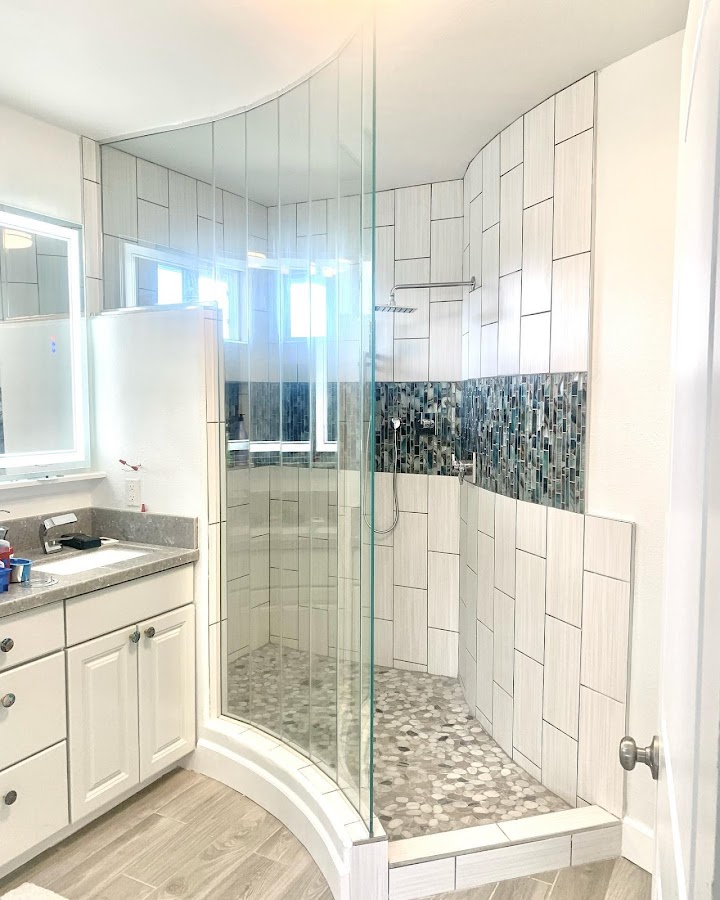 Custom Glass Shower Doors Maui by Pacific Custom Glass