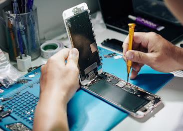 Andover Phone Repair Lab Charging Port Repair in Andover Sp11 6Tt photo