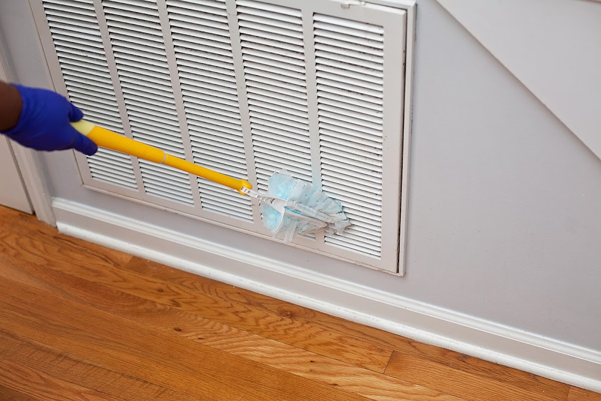 Two Sisters Maid to Clean, Nashville