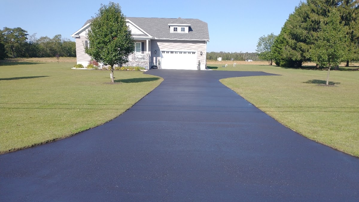 FPS Sealcoating - FPS Sealcoating Driveway Repair in Selbyville, DE photo