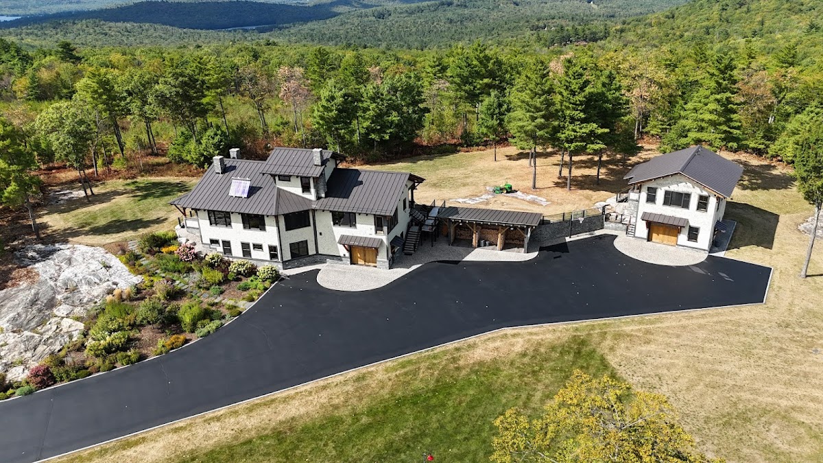 Mains Sealcoating & Asphalt Repair