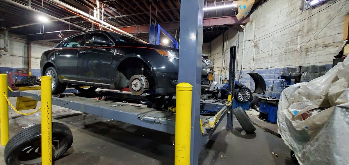 Unique Star Auto Repair & Body Shop (Behind Dunkin Donuts Only)