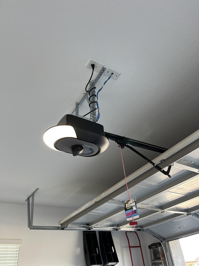 Best Garage Door & Gate Company LLC - Best Garage Door & Gate Company LLC Fence Repair in Tempe, AZ photo