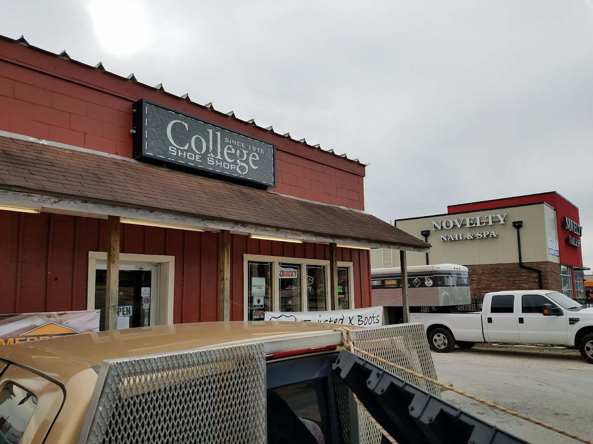 College Shoe Shop