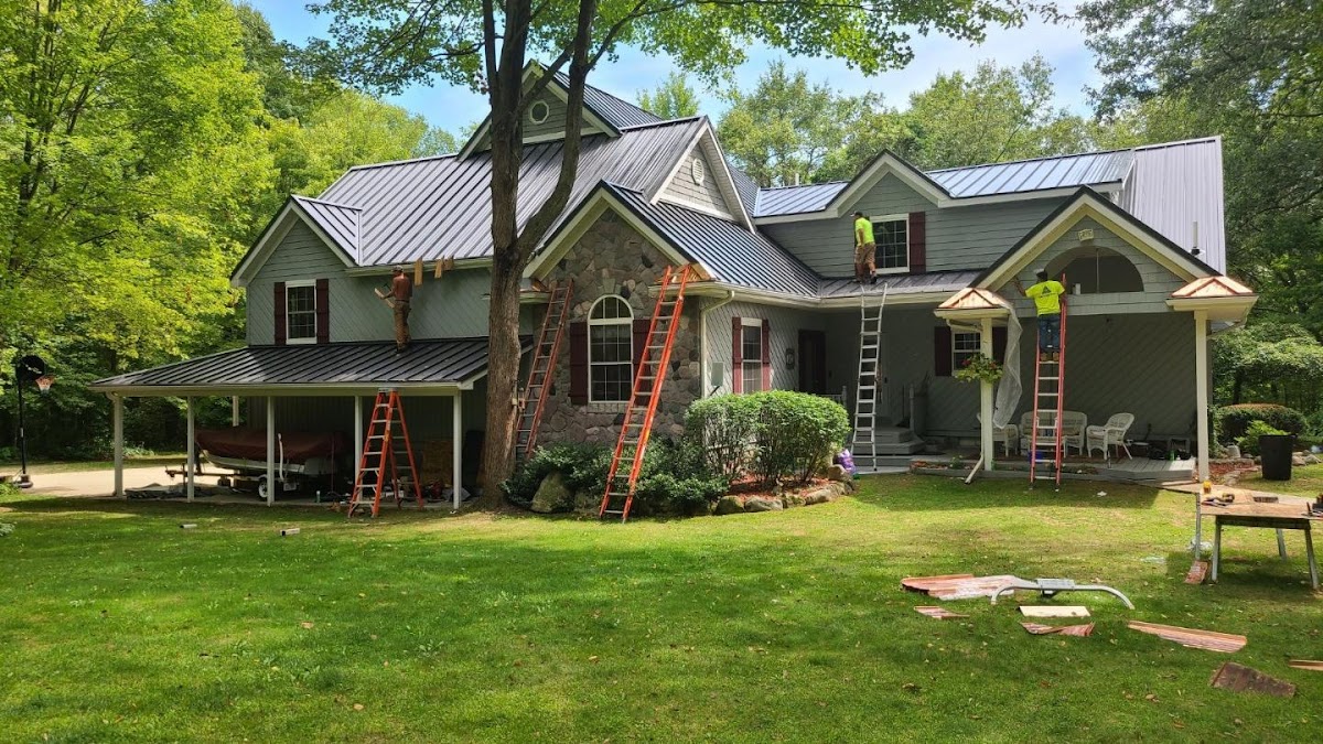 CS Roofing Company / FixRoof