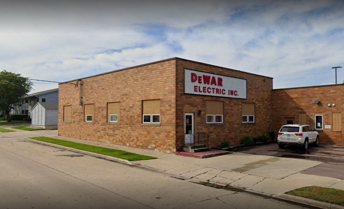 DeWar Electric Inc Electrician in Fairmont, MN photo