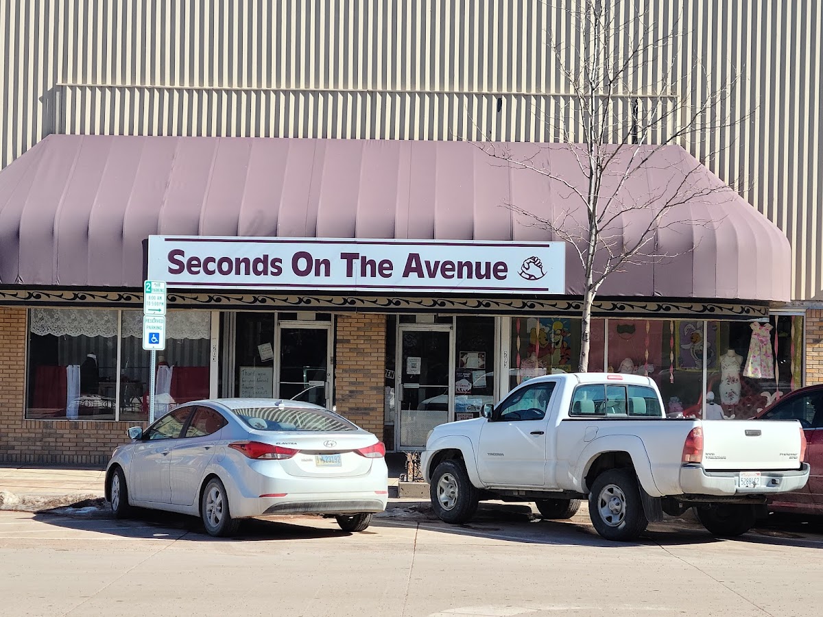 Seconds on the Avenue