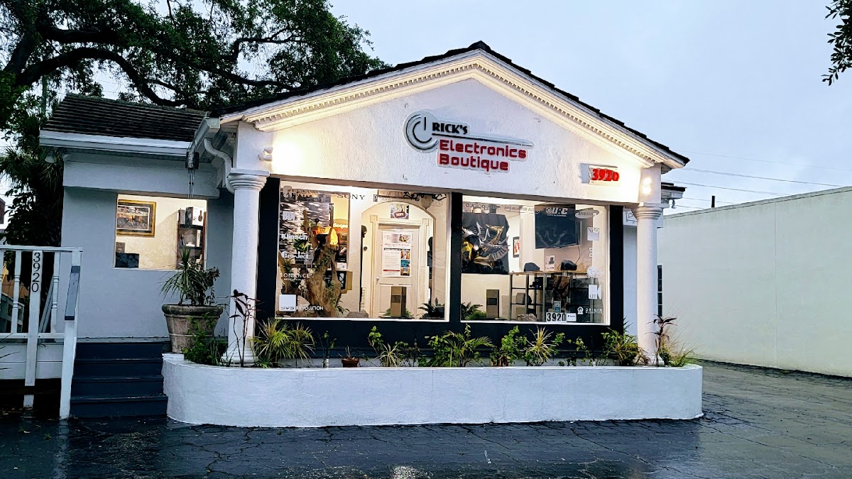 Rick's Electronics Boutique