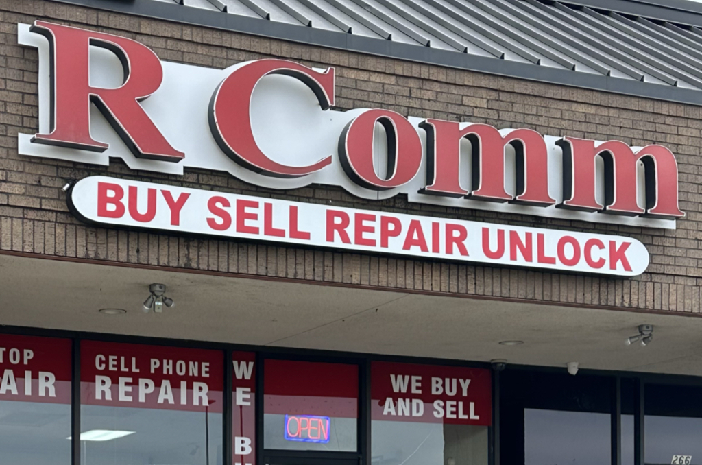 R Comm Phone & Computer Repair
