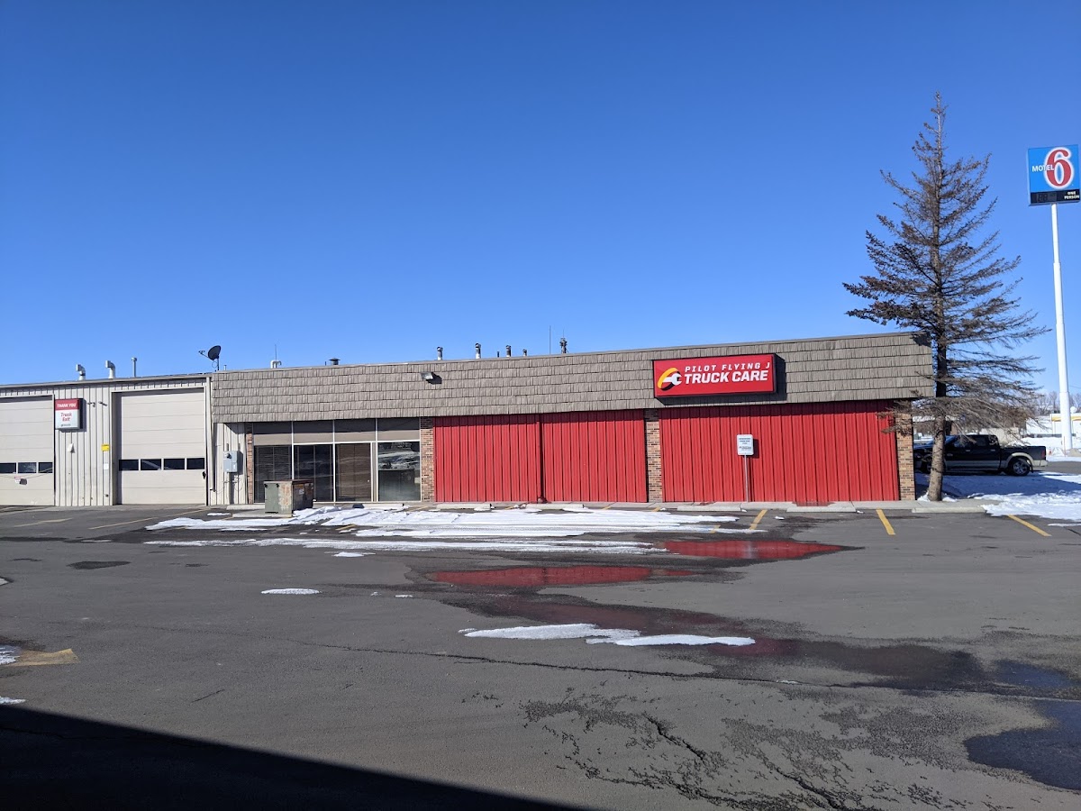 Southern Tire Mart at Pilot - Southern Tire Mart at Pilot Tire Repair in Evanston, WY photo