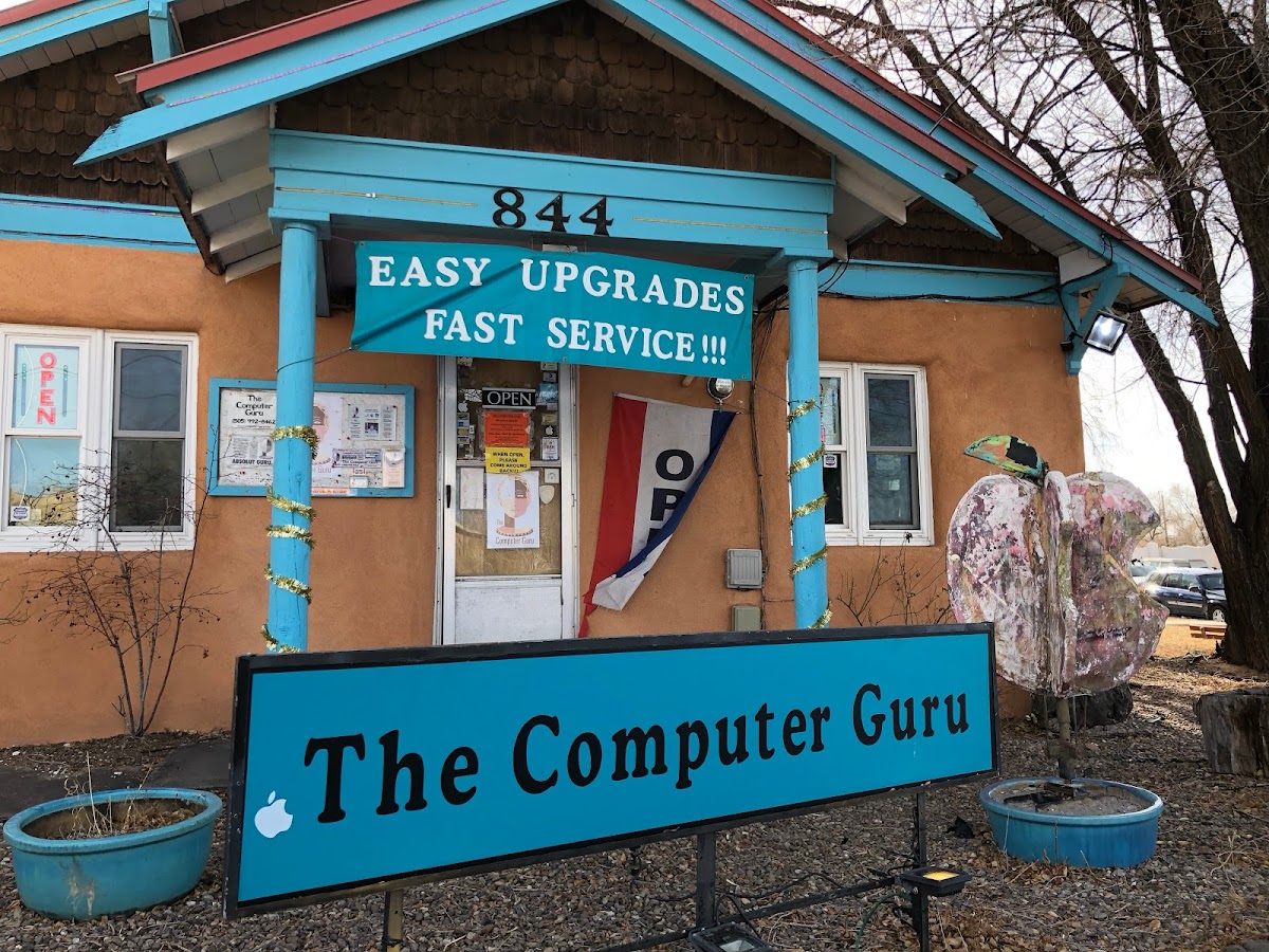 The Computer Guru of Santa Fe