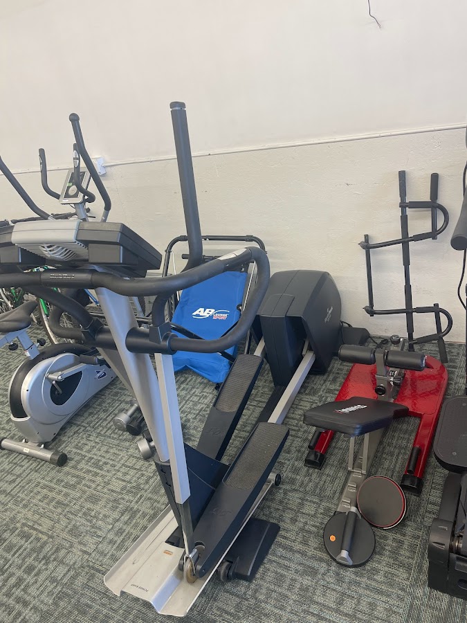 Helen's Store - Secondhand & More