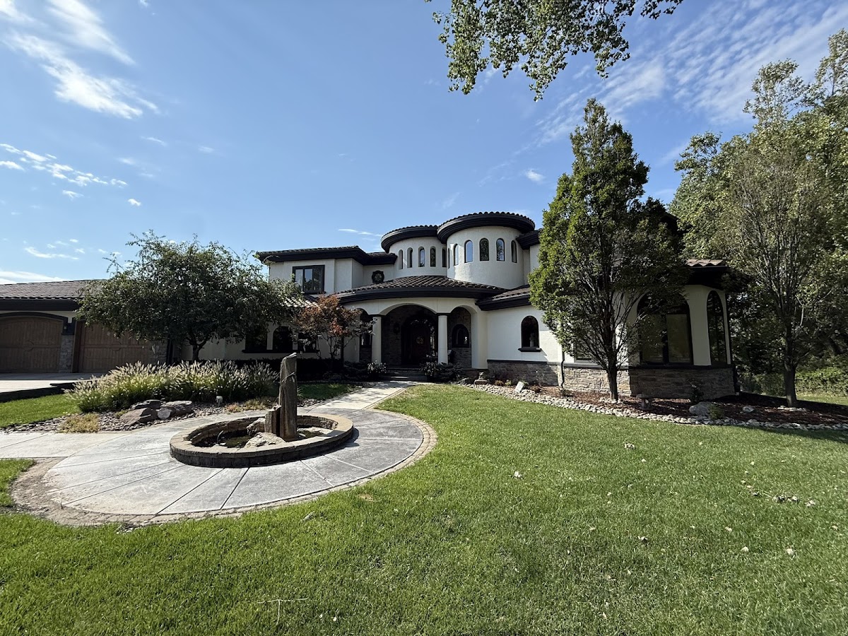 A-R Roofing & Exteriors