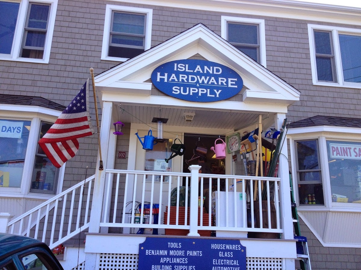 Island True Value Hardware