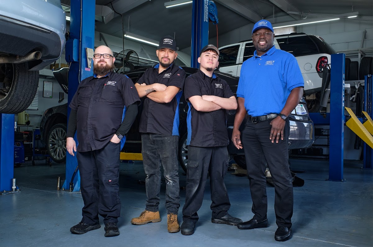 Jossy's Auto - Jossy's Auto Engine Diagnostics in Anderson, IN photo