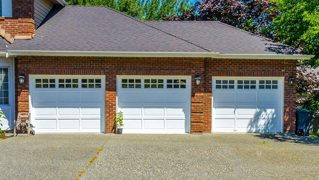 A & R Door Service Inc