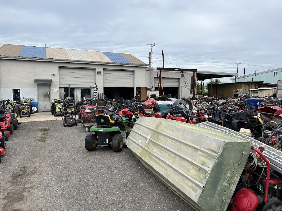 P & R Equipment Engine Parts