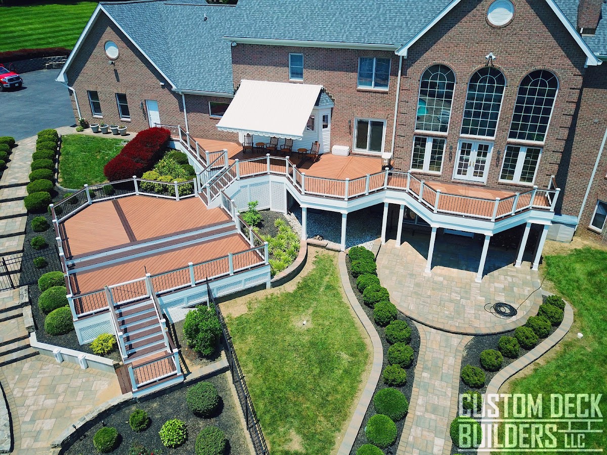 Custom Deck Builders LLC