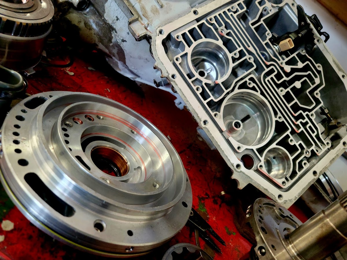 Chato's mechanic service