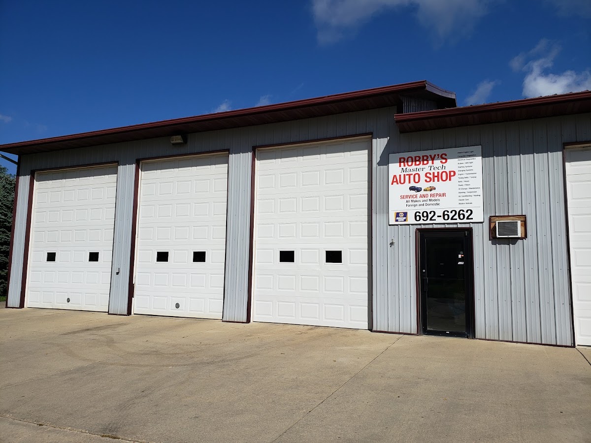Robby's Auto Shop