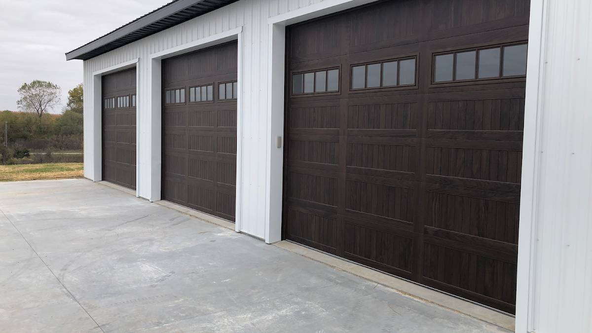 RG Garage Door Service Handyman in Maysville, MO photo