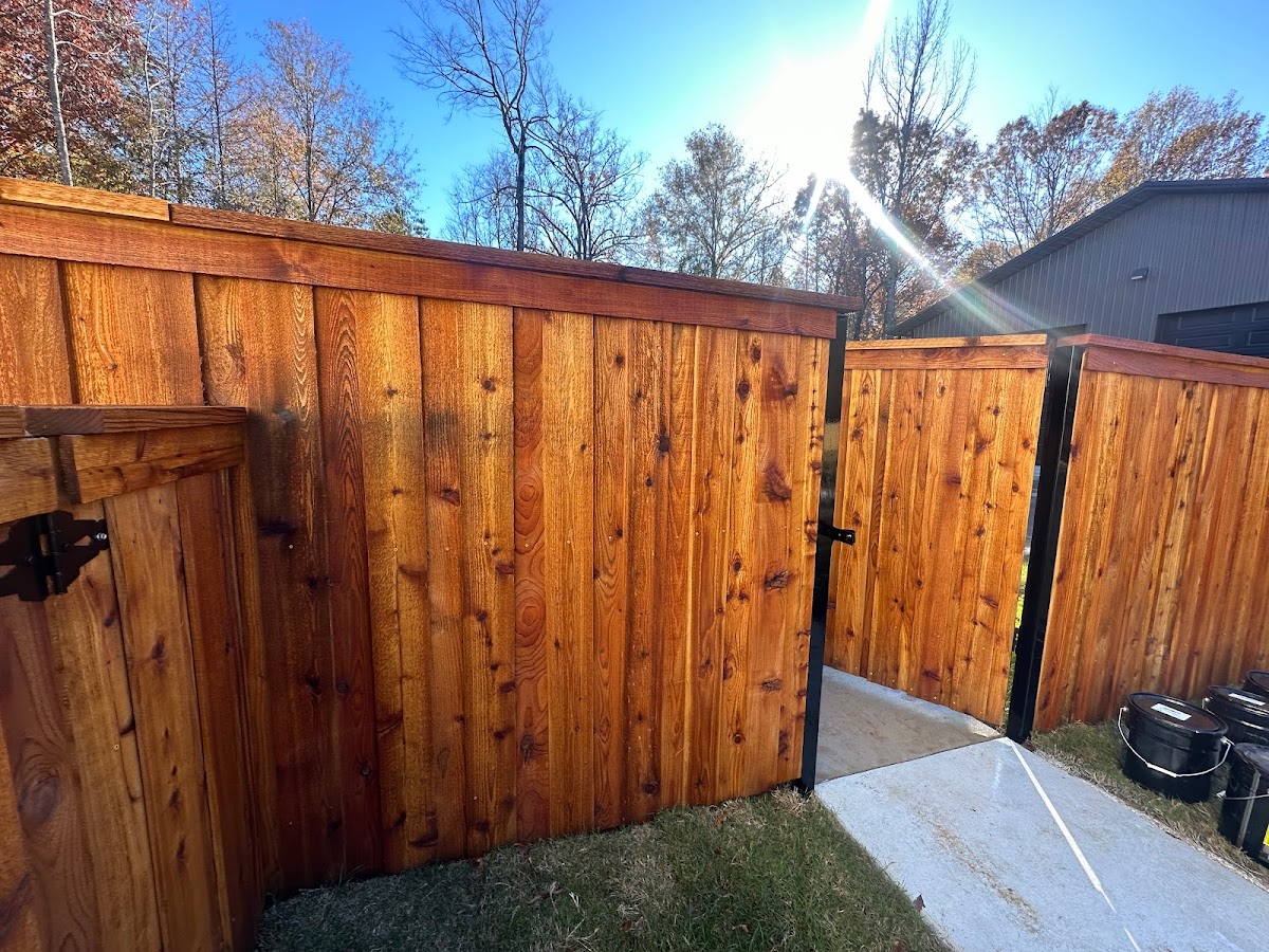 Loosiana Fence & Patio