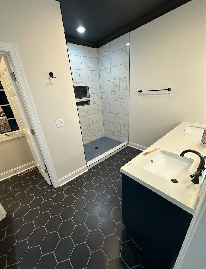 Gomez Tile & Flooring Llc