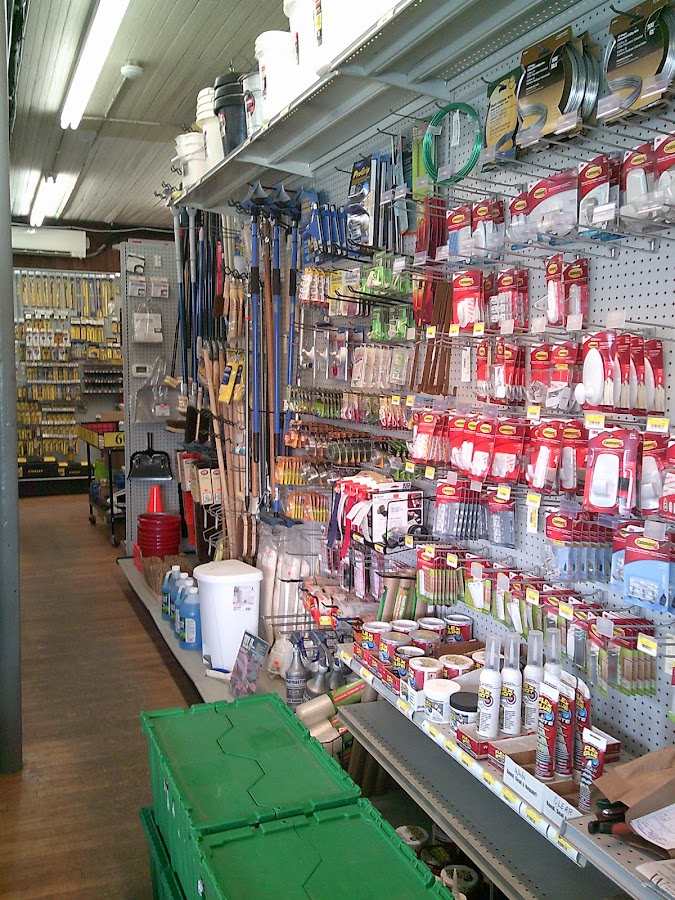 Hampton Center Hardware