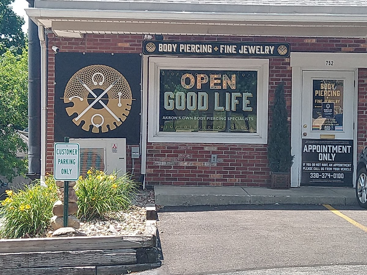 Good Life Body Piercing and Fine Jewelry