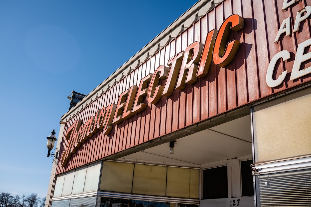 Thomson Premier Lighting & Appliance Center Dryer Repair in Logan, UT photo