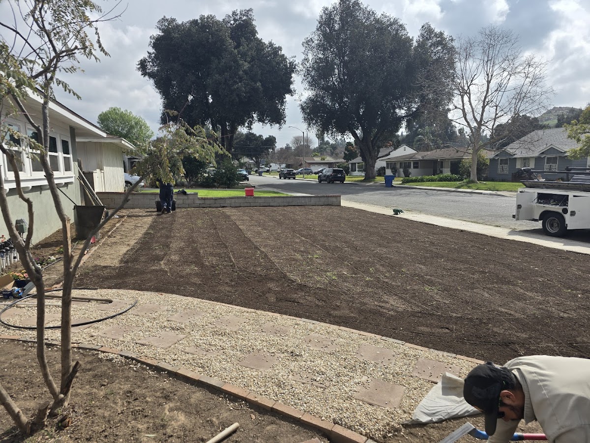 Vicente Gardening Service