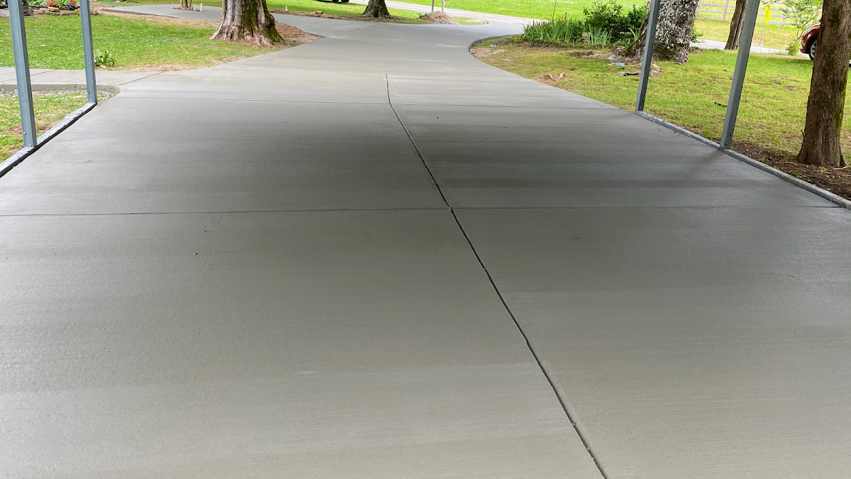 M&M Servs LLC - M&M Servs LLC Retaining Wall Repair in Decatur, AL photo