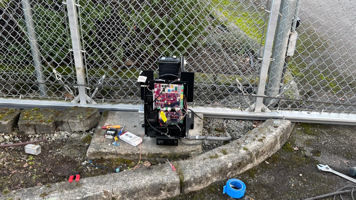 Zip garage door and gate repair