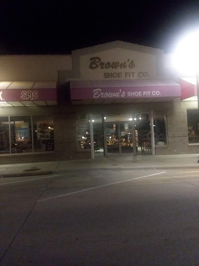 Brown's Shoe Fit Co