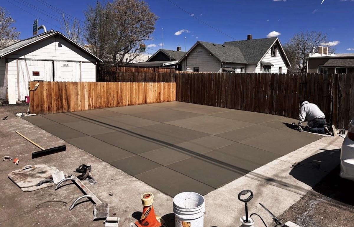 JL Enterprise LLC - JL Enterprise LLC Driveway Repair in Denver, CO photo