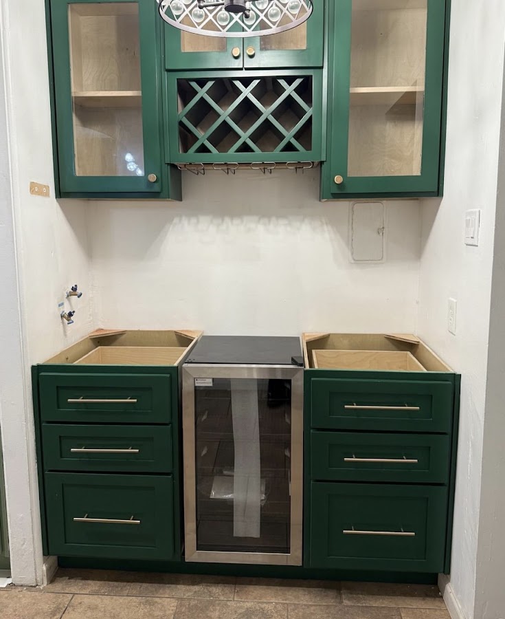 LMA Woodworks and Custom Cabinets LLC