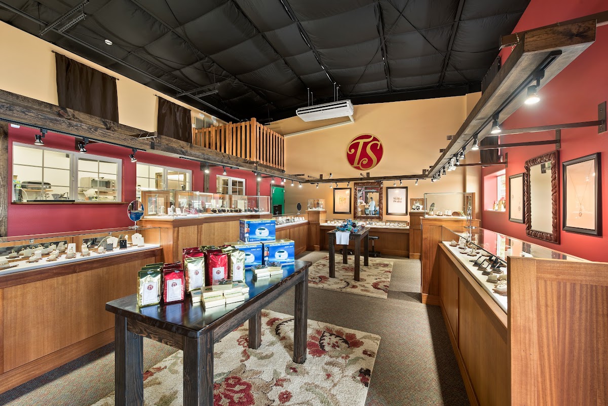 Thundering Seas Jewelers - Thundering Seas Jewelers Jewelry Repair in Hilo, HI photo