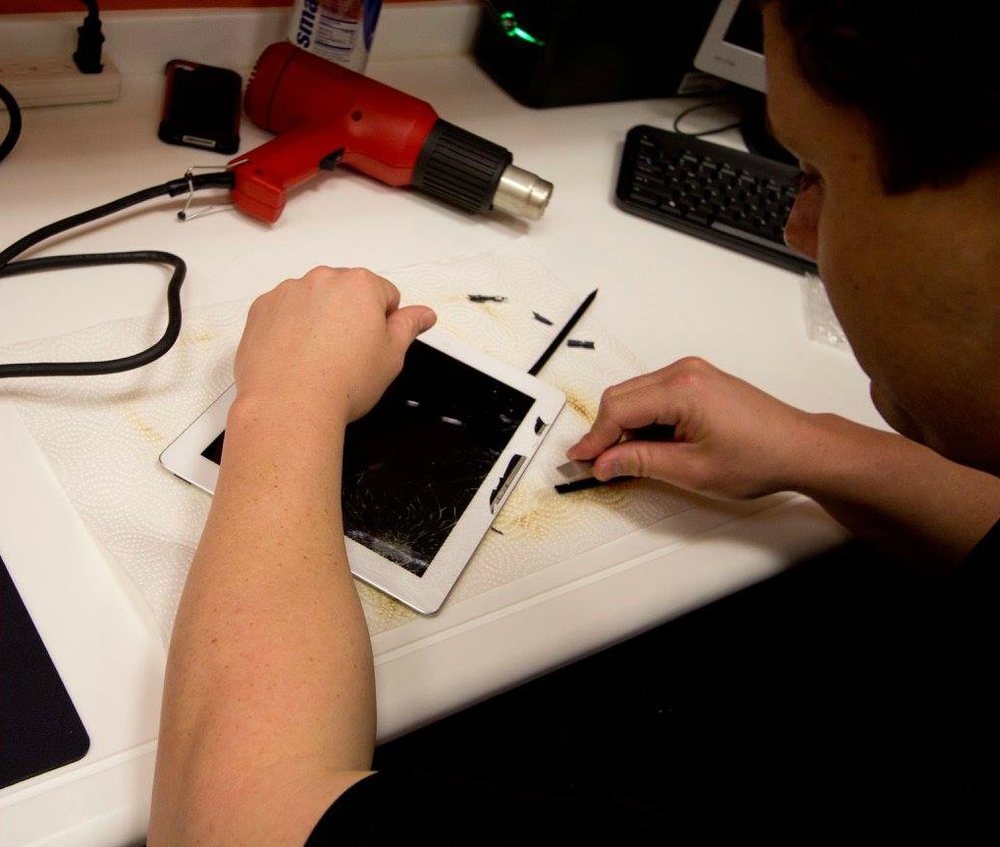 Cellairis phone repair Gateway - Walmart