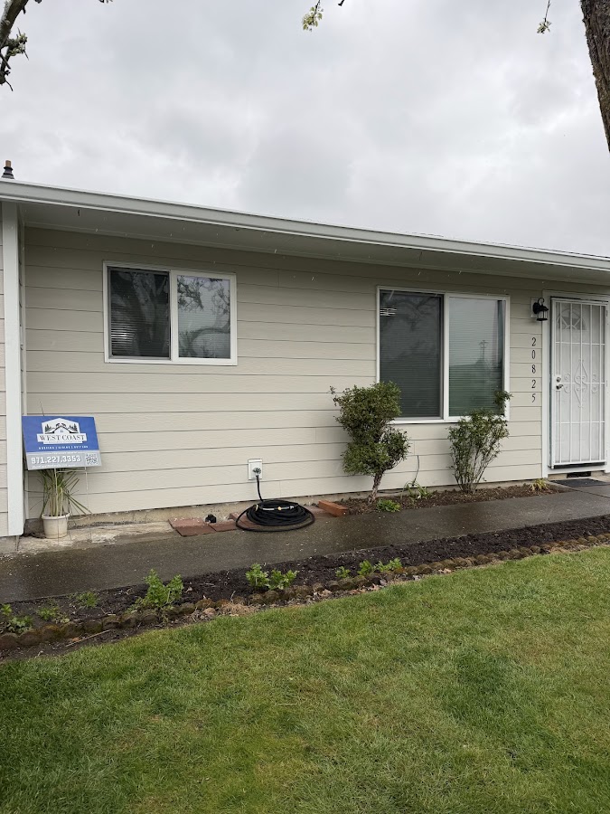 West coast Roofers & Gutters llc